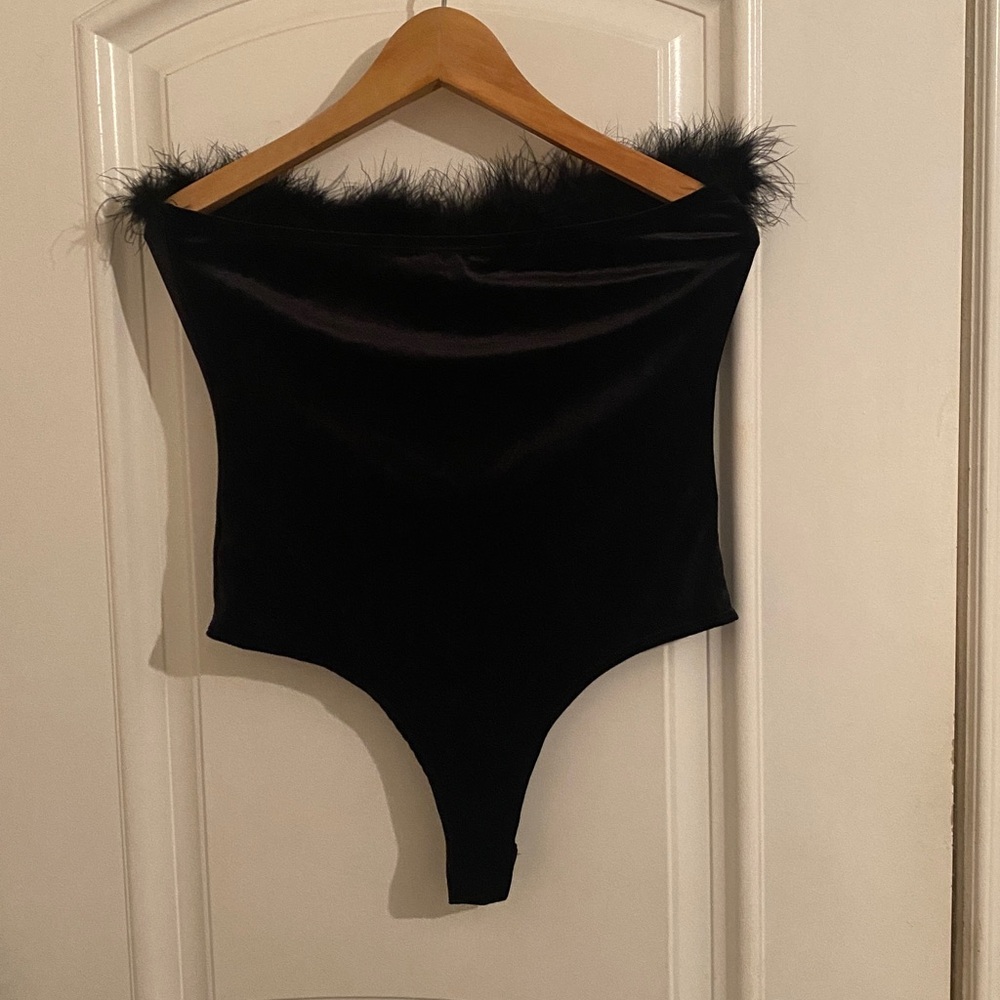 Fashion nova strapless thong bodysuit new! - Picture 2 of 3